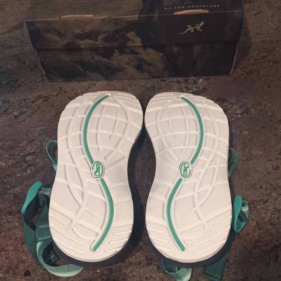 8/9/10 Chaco Sandals - Picture 5 of 5